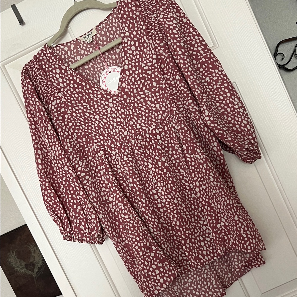 Umgee Mauve and White Patterned Top